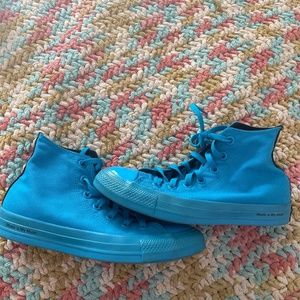 SPECIAL EDITION OPI CONVERSE